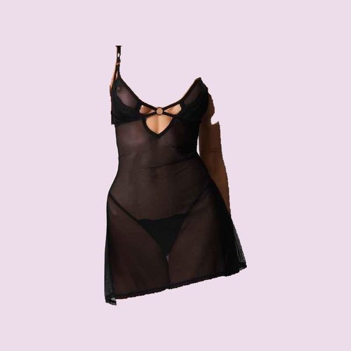 Nuisette sexy : satin, dentelle, transparence